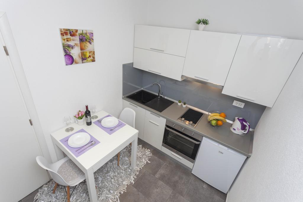 Apartmani Marina มาคาร์สกา ภายนอก รูปภาพ