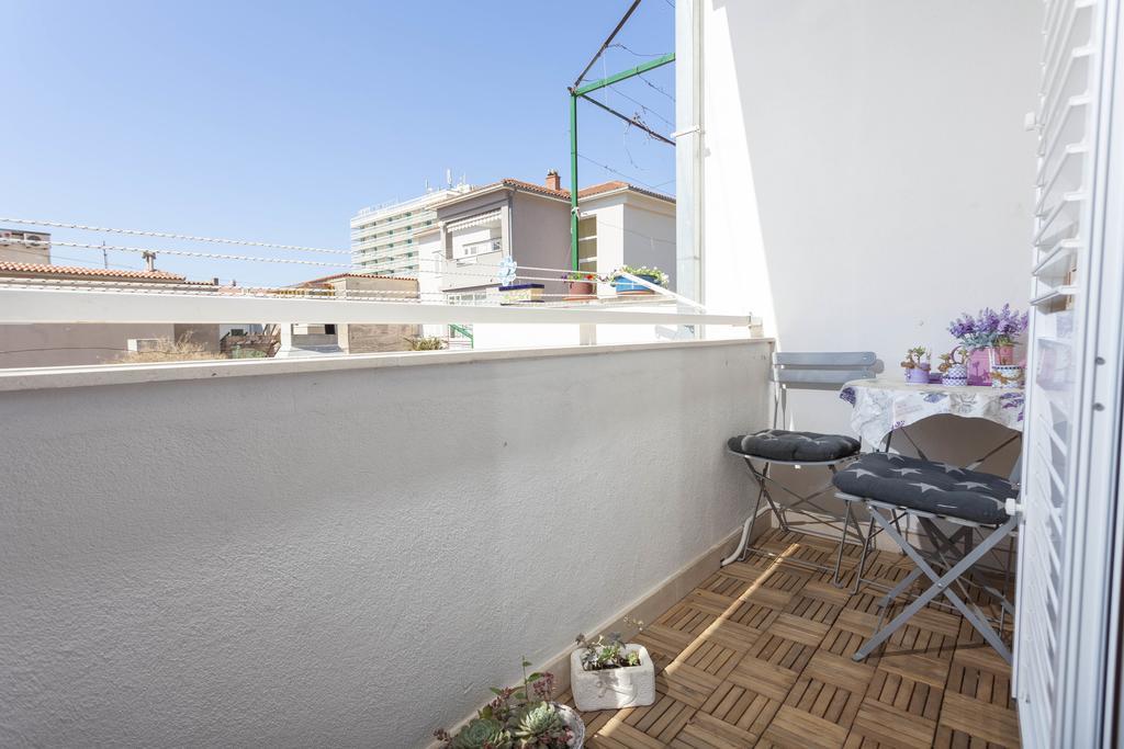 Apartmani Marina มาคาร์สกา ภายนอก รูปภาพ