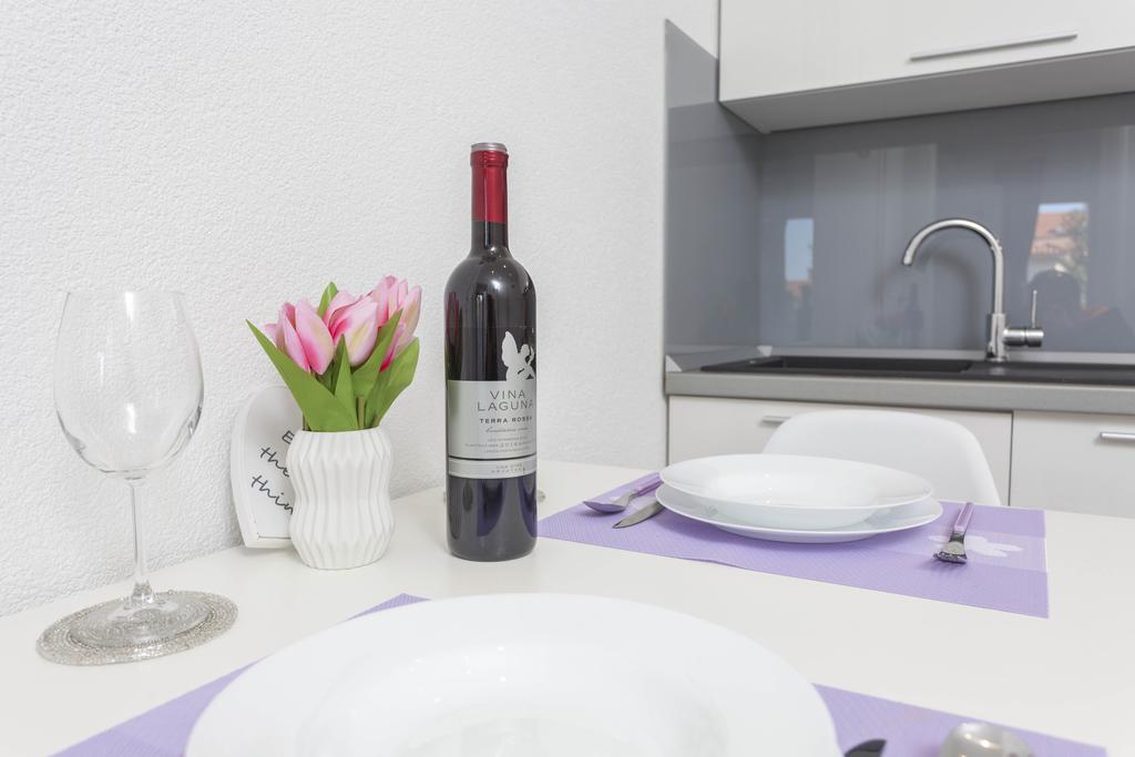 Apartmani Marina มาคาร์สกา ภายนอก รูปภาพ