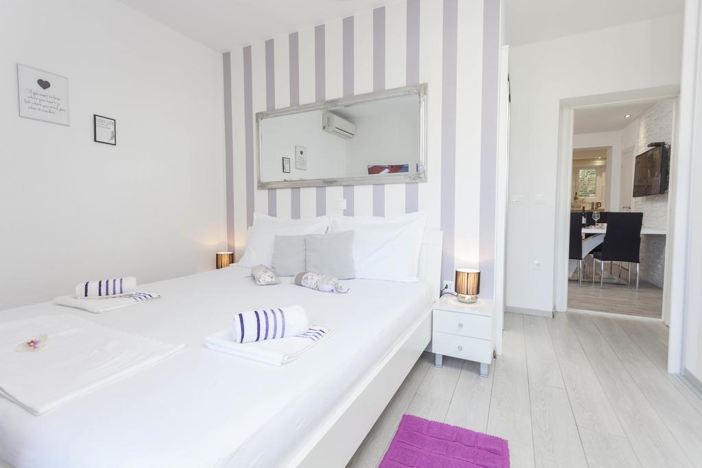 Apartmani Marina มาคาร์สกา ภายนอก รูปภาพ
